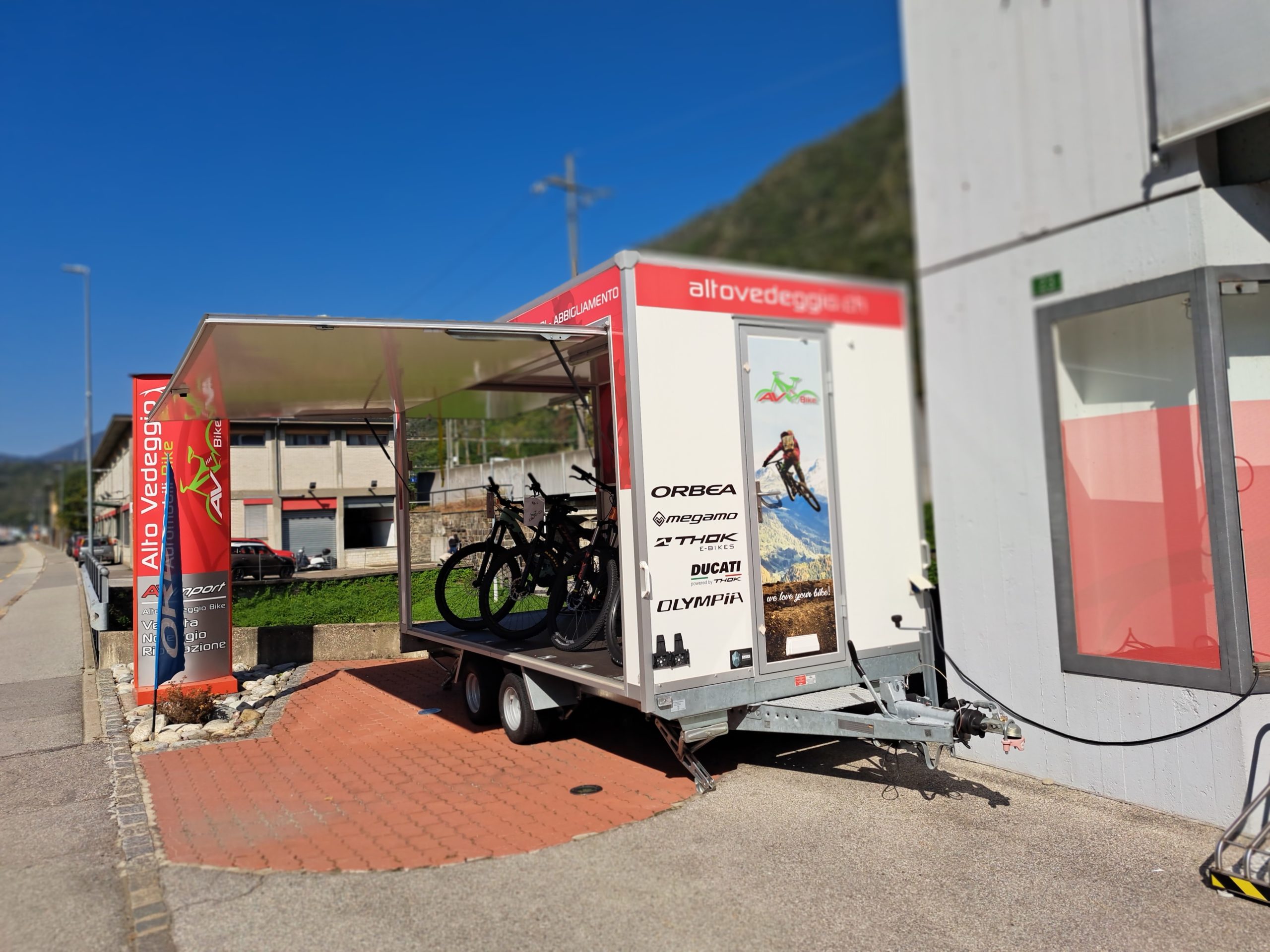 Occasione Carrello Espositivo BLYSS AH C270