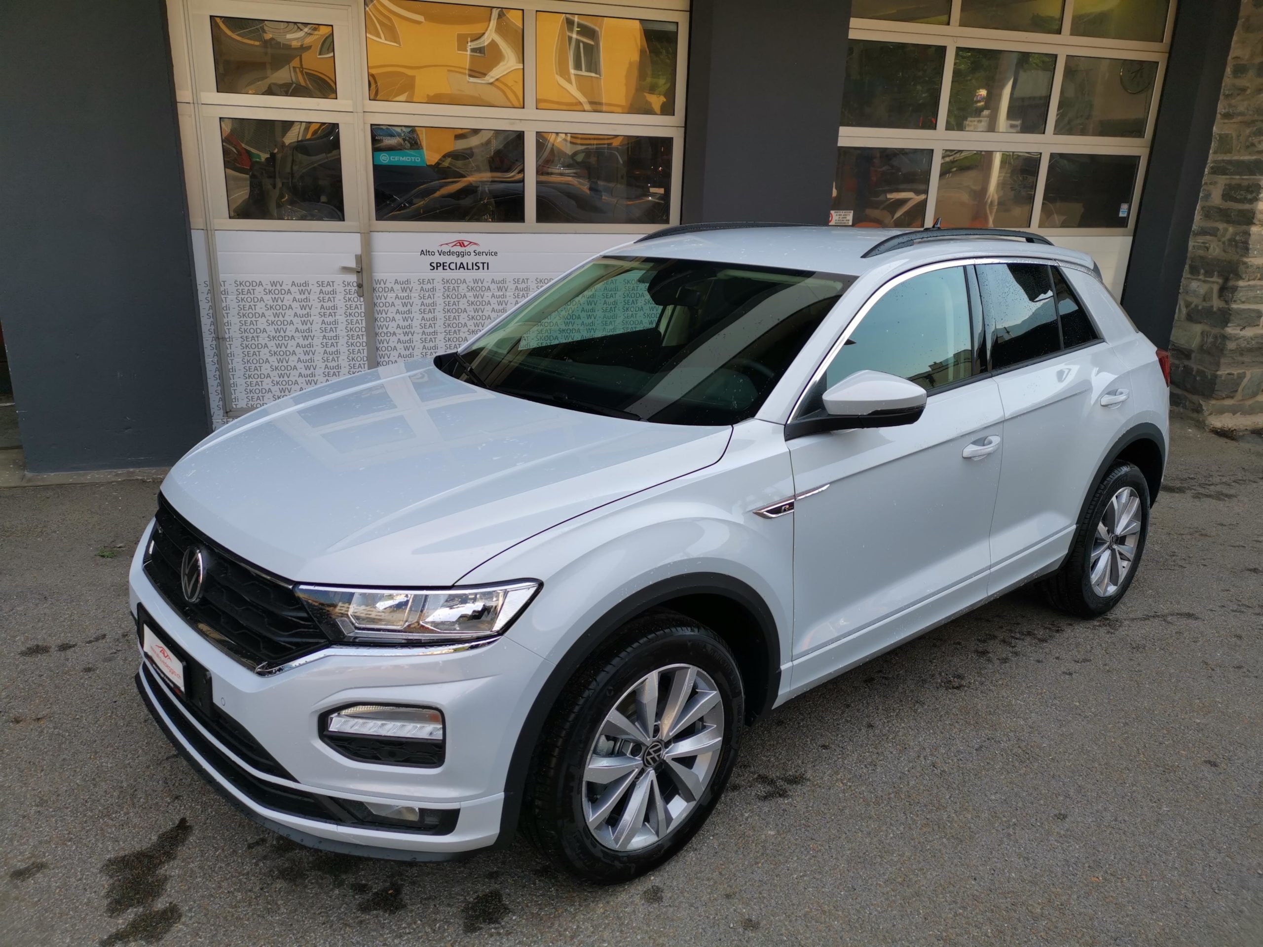 Nuovo Km 0 VW T-Roc 1.5 TSI EVO R-Line DSG