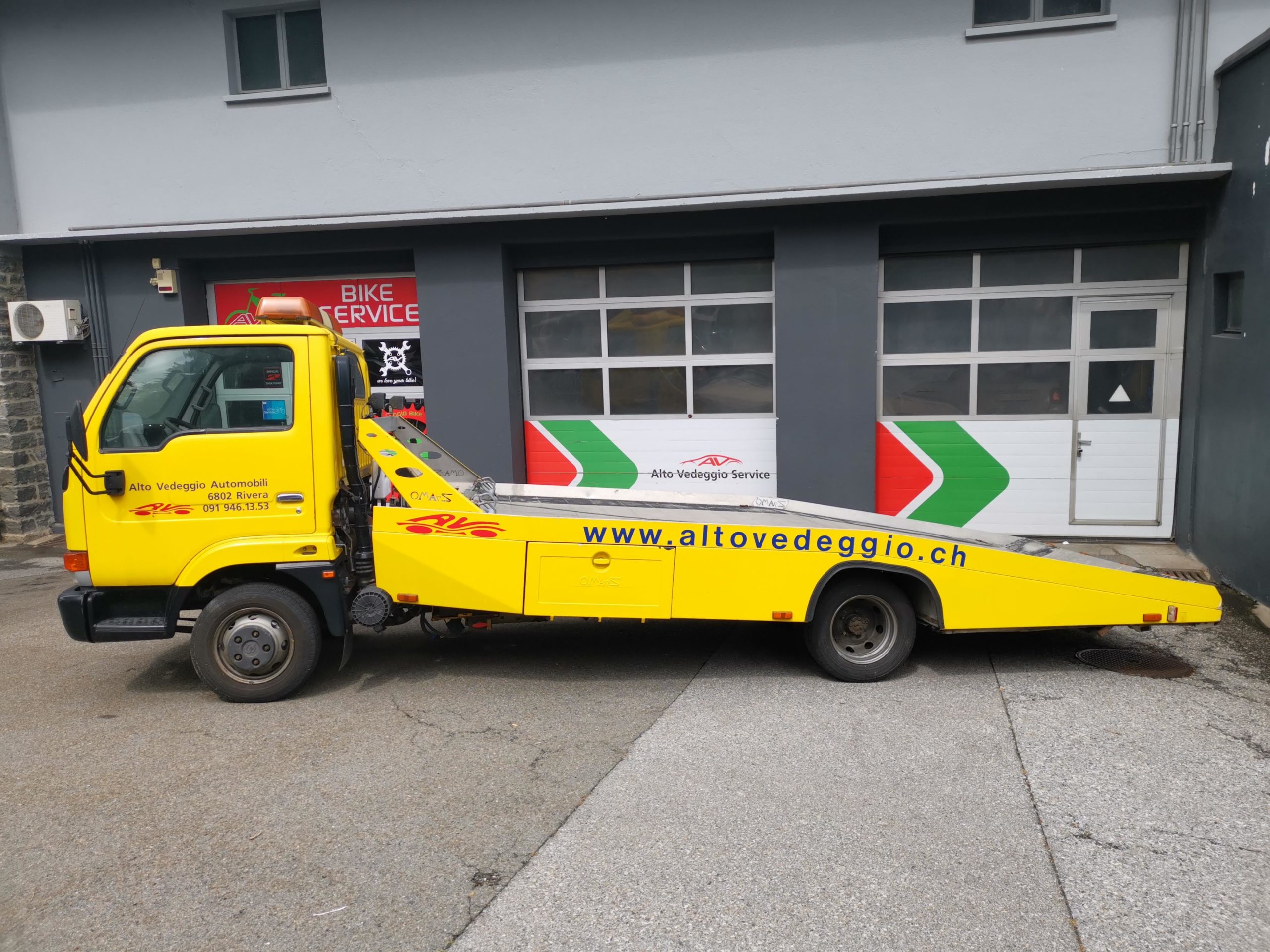 Occasione NISSAN Cabstar Veicolo per il Soccorso Stradale