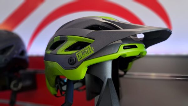 CASCO GIRO MERIT SPHERICAL