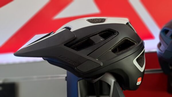 CASCO LAZER MTB JAKAL MIPS
