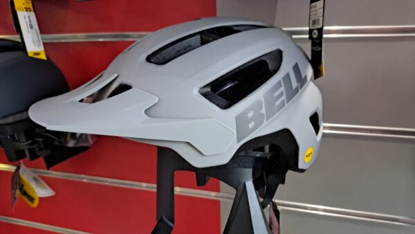 CASCO BELL NOMAD II MIPS